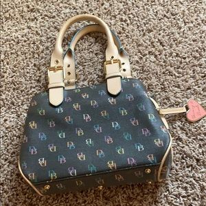Dooney&Bourke
